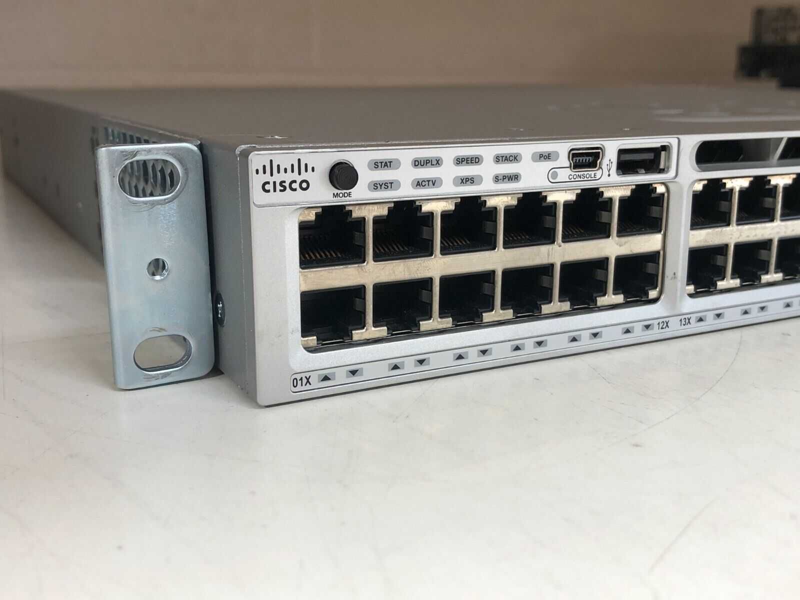 Cisco WS-C3850-48F-S POE+