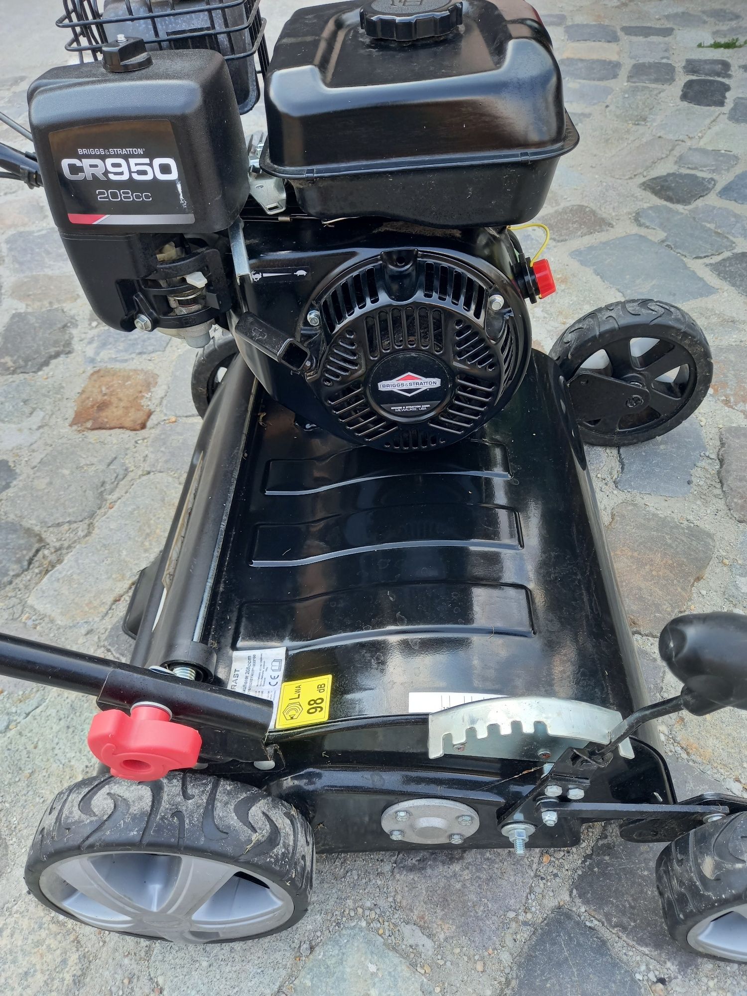 Scarificator gazon briggs&stratton