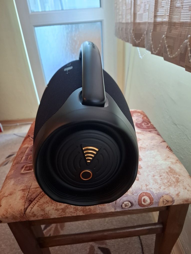 Jbl bonbox 3 перфектна