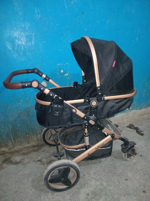 Коляска сатылады жағдайы жақсы ком колданбаган тек подъезде турган