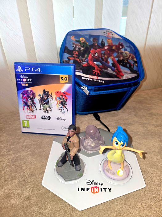 Disney Infinite 3.0 (PS4) + фигурки платформа и кейс