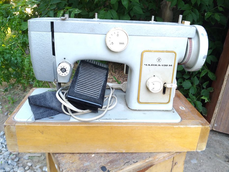 Продается швейная  машина Подольск 132