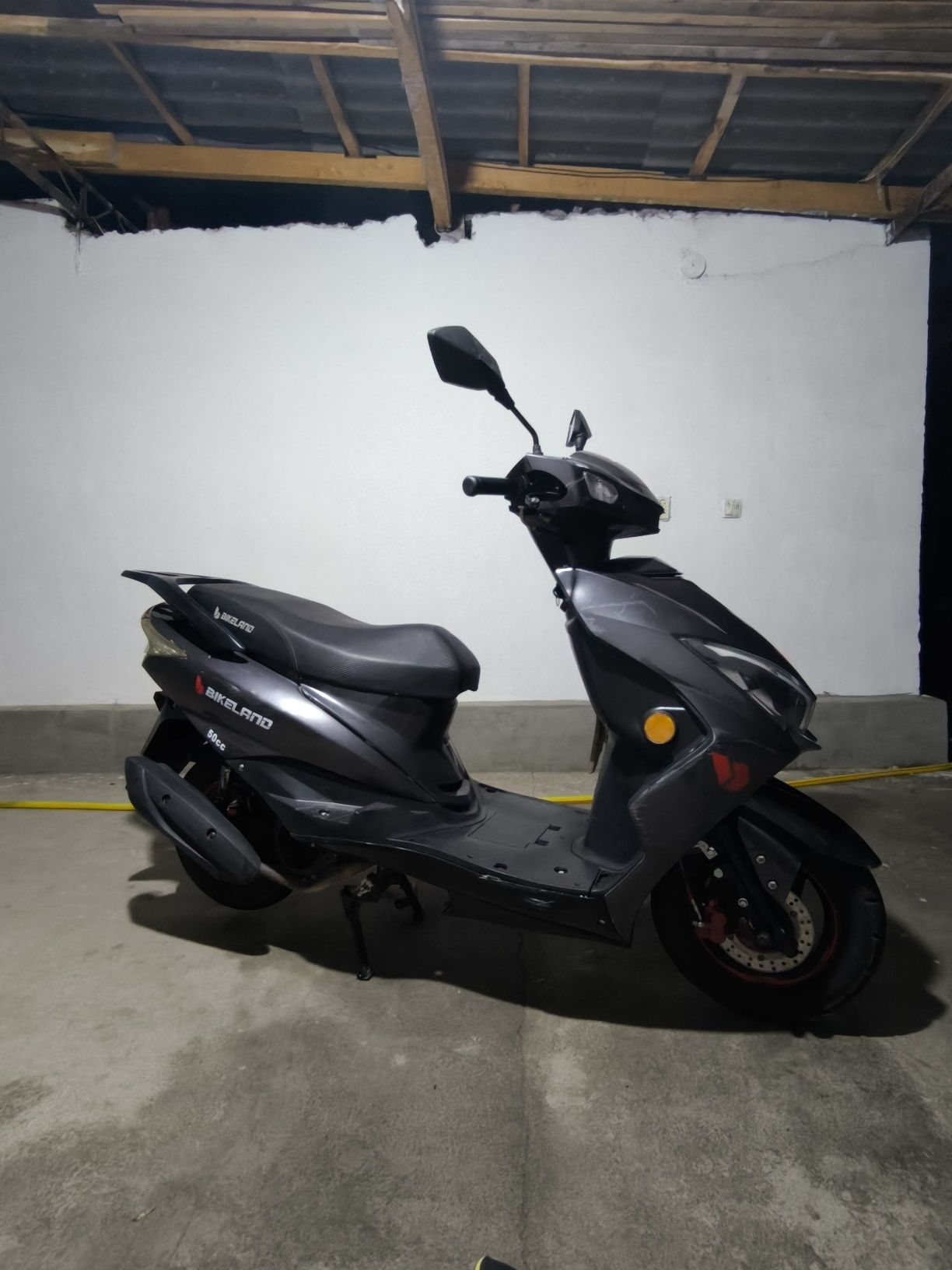 Скутер 125 кубов BIKELAND