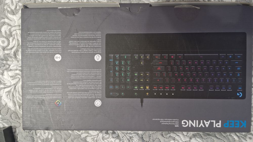 Vand tastatura Logitech G213