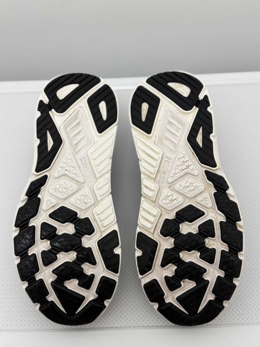 Adidași HOKA Arahi 7 – mărime 40 1/3 – stare foarte bună