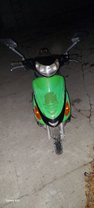 Скутер мопед 80 кубов