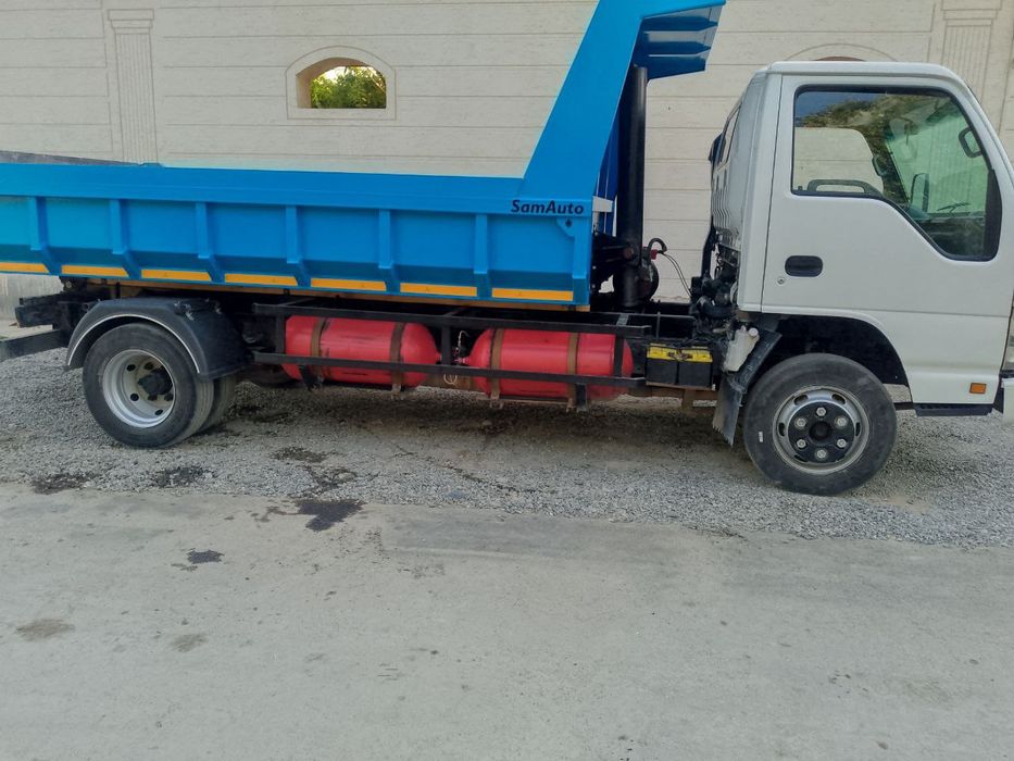 Исузи самасвал 5 т сотилади