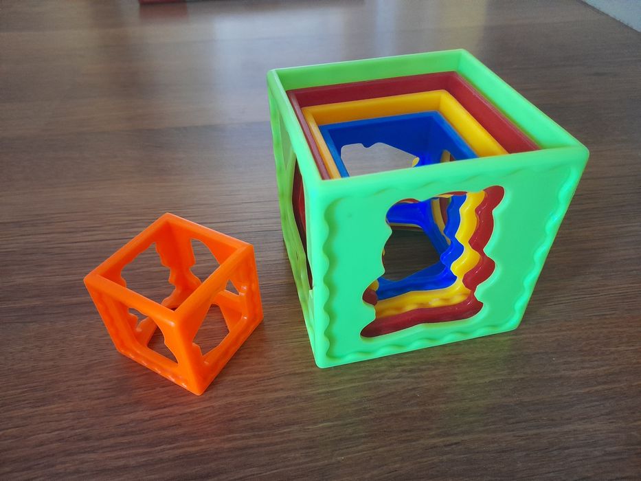 Дървени играчки и пъзели за най-малките