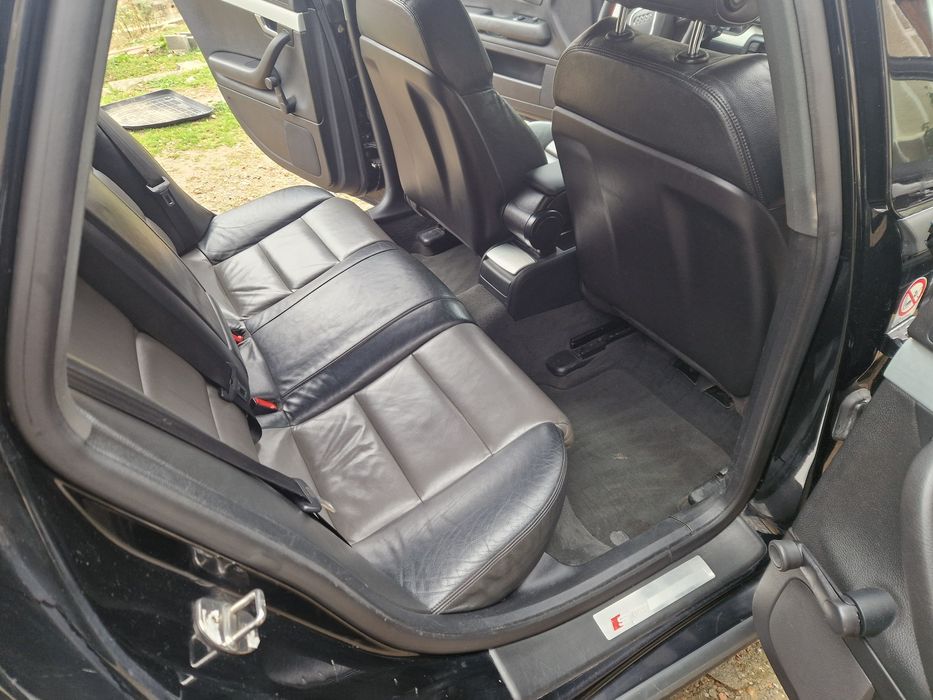 Vand Audi a4 b7 1.9 cm 116cp an 2006 in stare buna pret 3500 euro neg