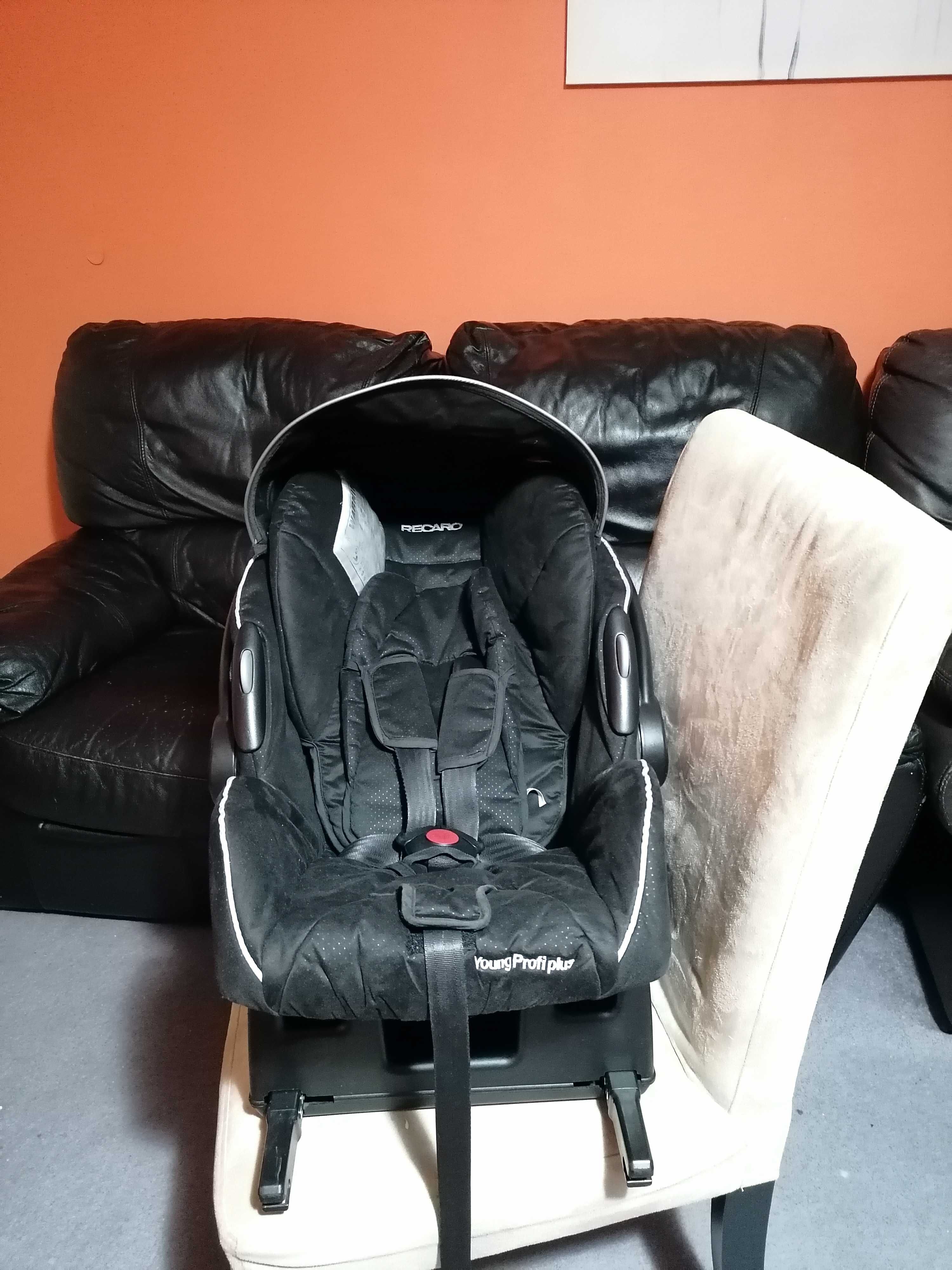Столче за кола Recaro Young Profi Plus Black (0 - 13 kg) +isofix база