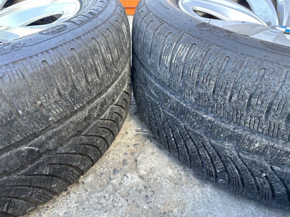 Roți / Jante BMW Seria 7 F01 F02 : 245 50 18, 8J / ET 30