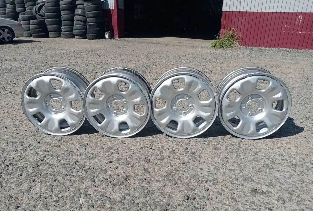 Продам диски R16 5/114.3