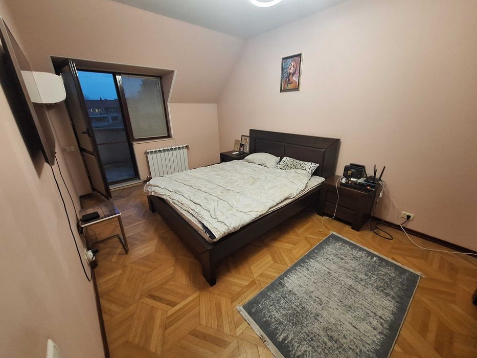 Многостаен апартамент с четири спални