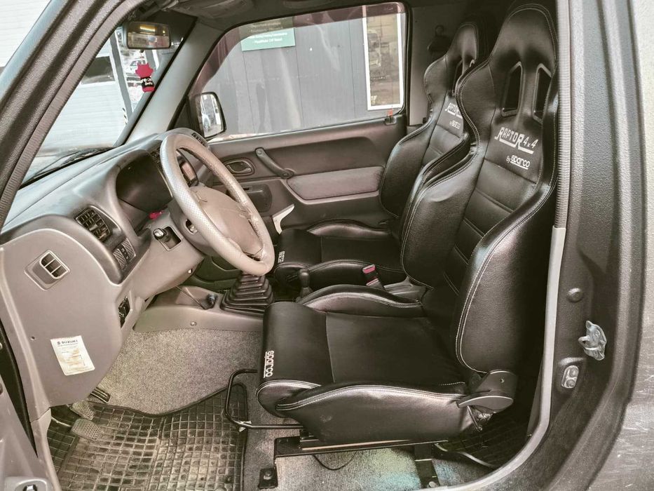 Suzuki jimny off road