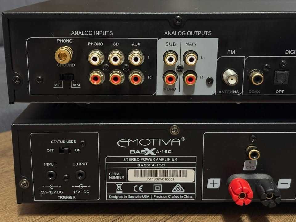 Vând Amplificator+Preamplificator Audio Emotiva (Statie)