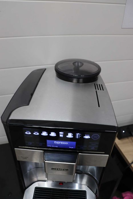 SIEMENS EQ.6 s700 Напълно автоматична кафемашина, 1.7L 2чаши, 1500 W