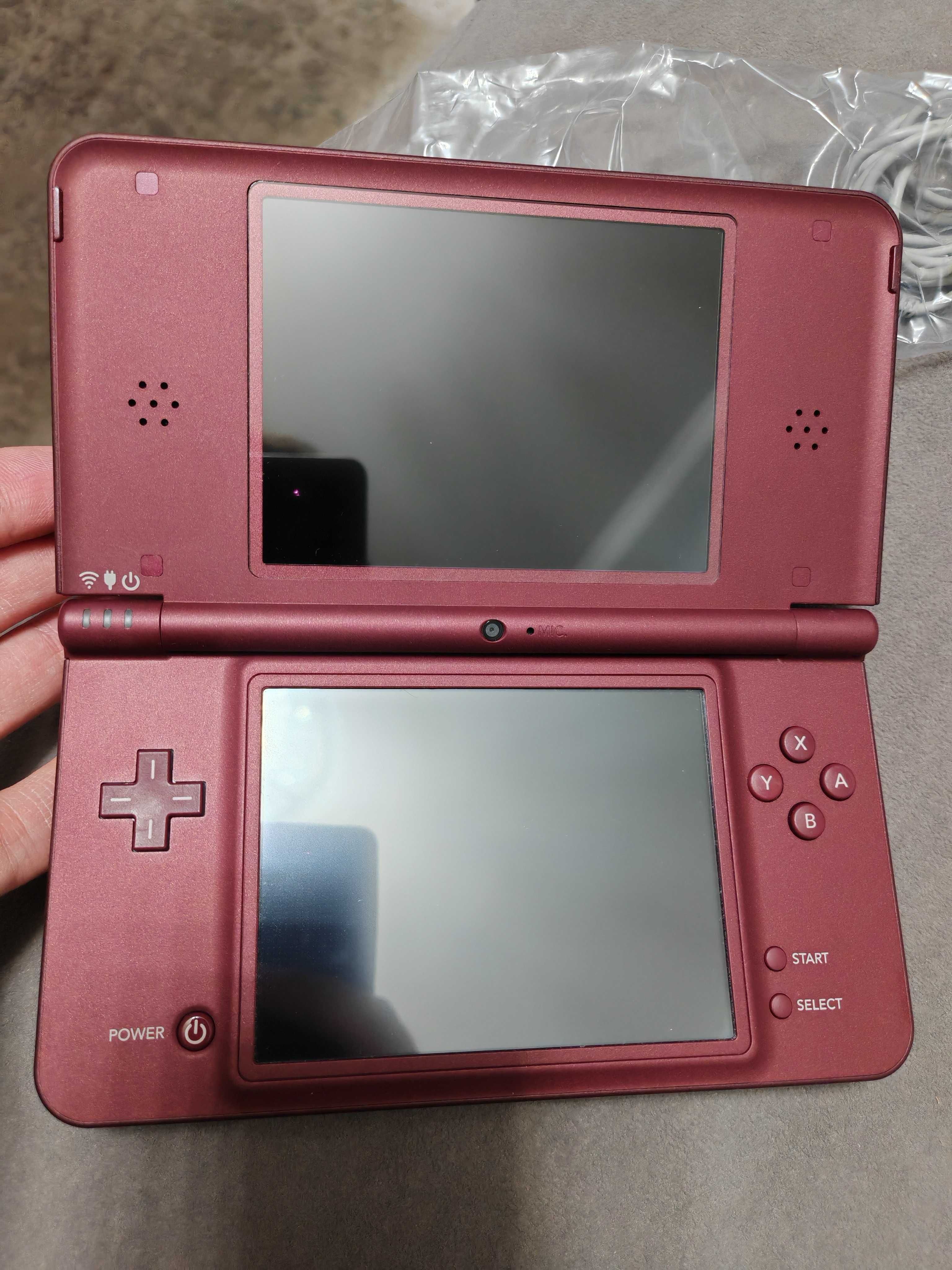 Продам новую Nintendo DSi LL Wine Red (оригинал)
