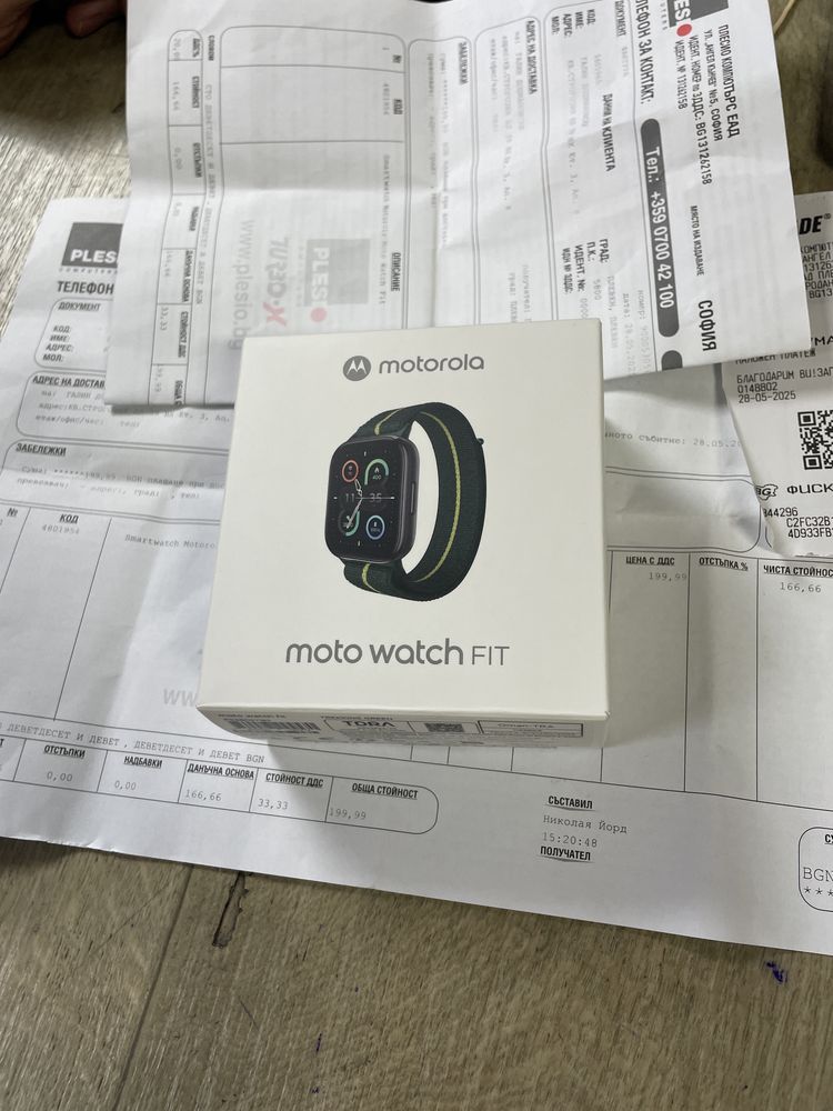 Moto wathc fit нов