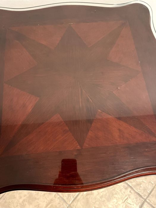 Сет диван, маса и 4 столчета