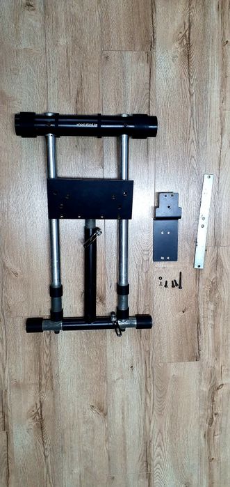 Stand volan wheel stand pro Gaming logitech 25,27,29,923,920

Transpor