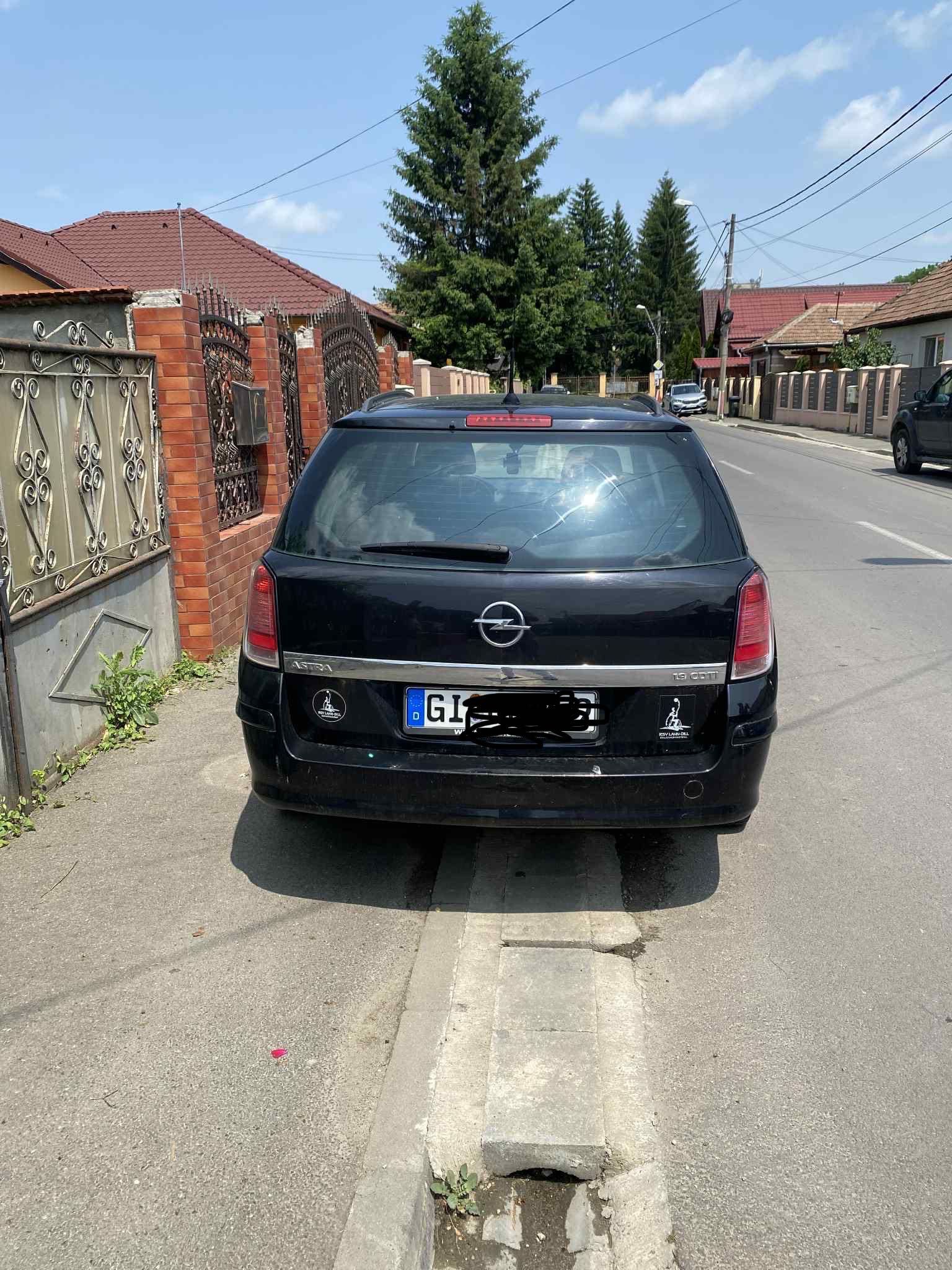 Opel astra H 1.9 D