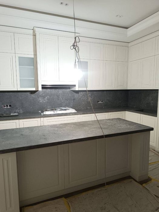 Столешницы, фартуки, острова из камня на заказ