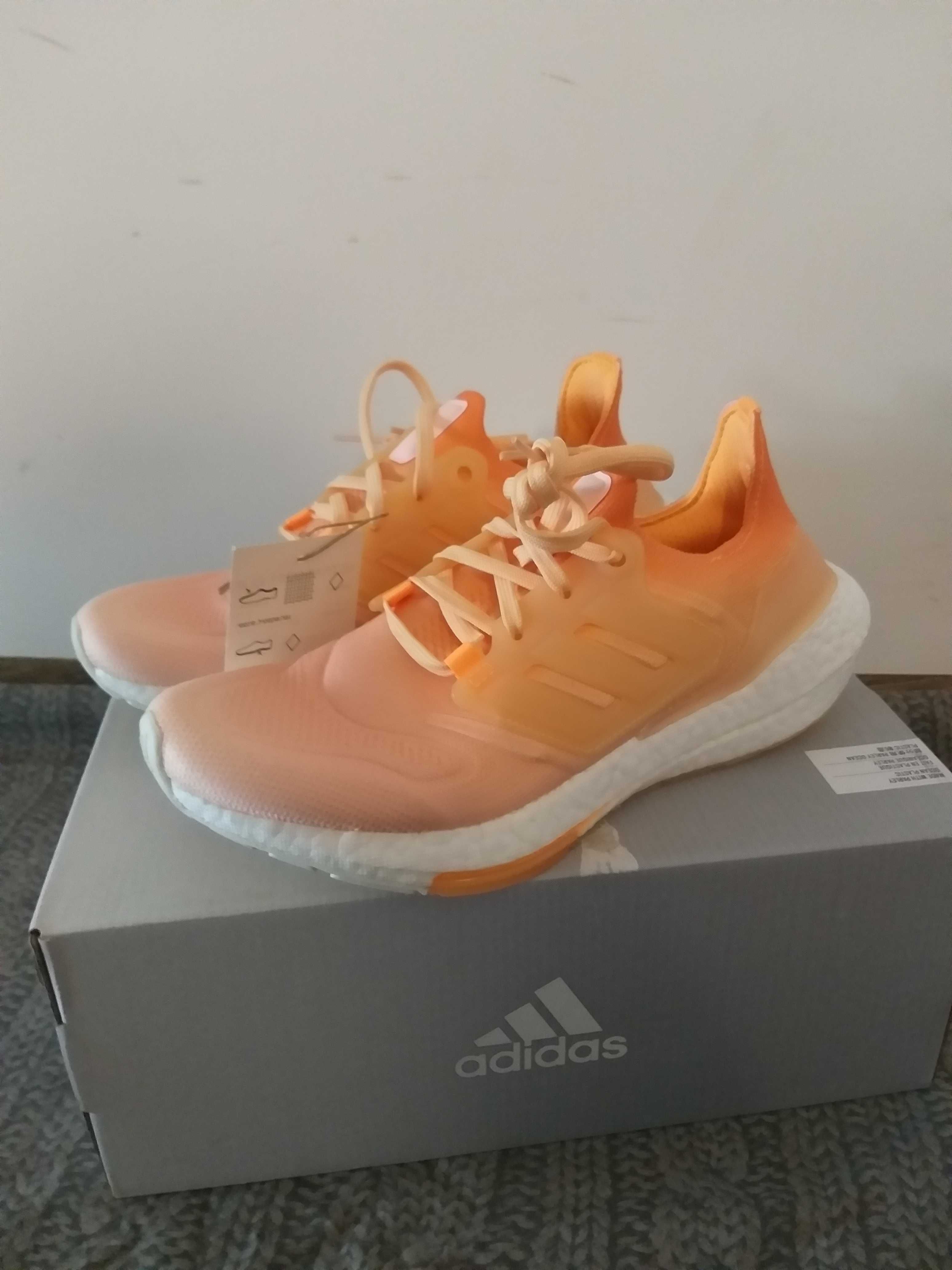 adidas UltraBoost 22 'Flash Orange -  дамски маратонки НОВИ