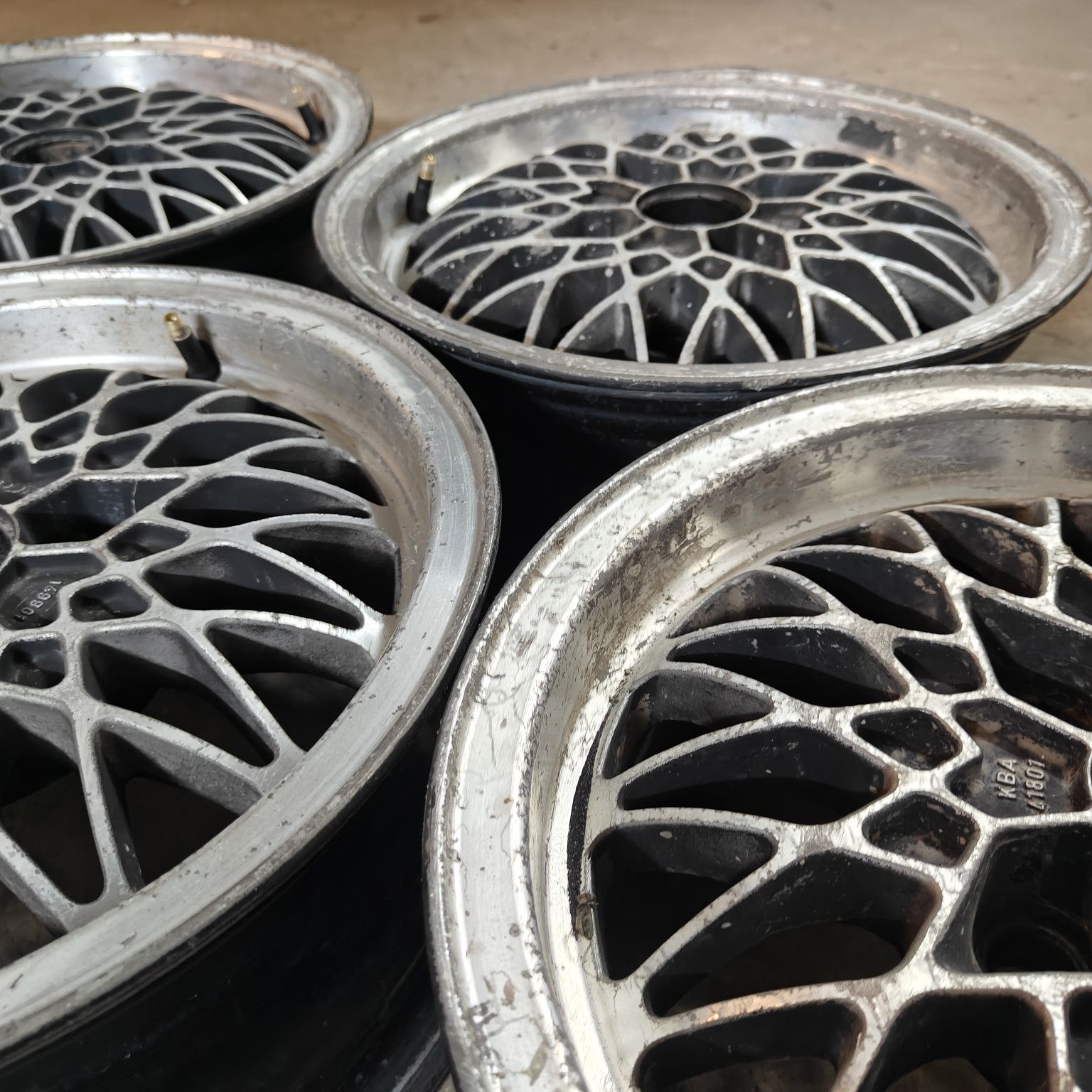R14 PCD 4*100 Комплект легкосплавных дисков