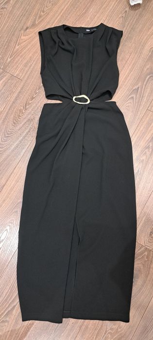 Официална рокля на Zara