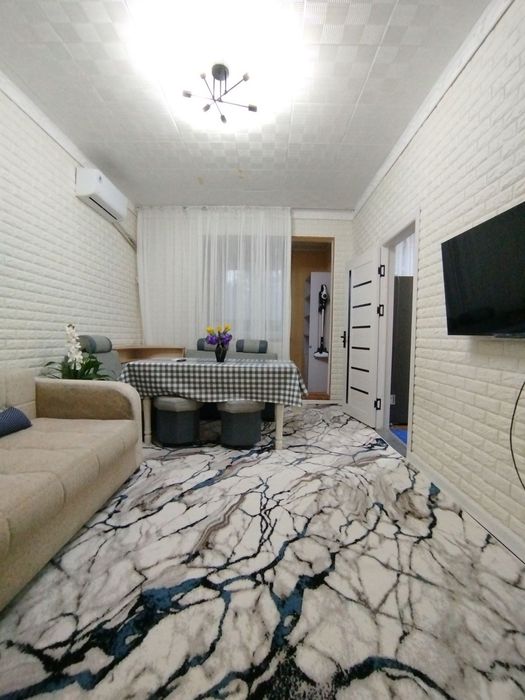 Сдаётся Ялангач 2/2/4 чистая,187-школа всё есть заходи живи