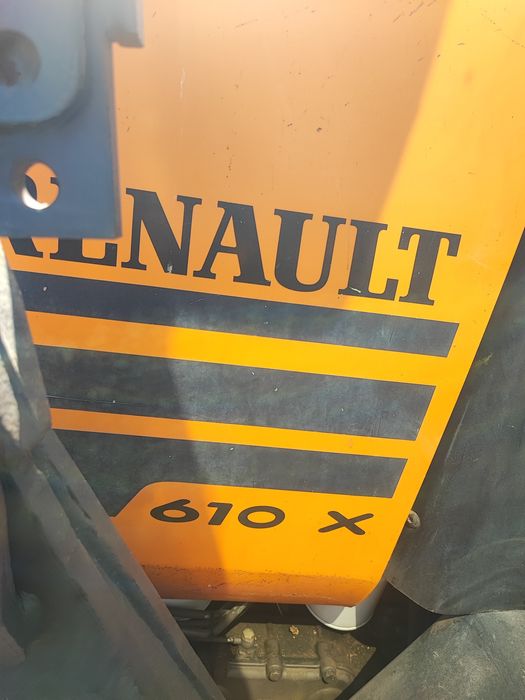 Dezmembrez tractor Renault Temis