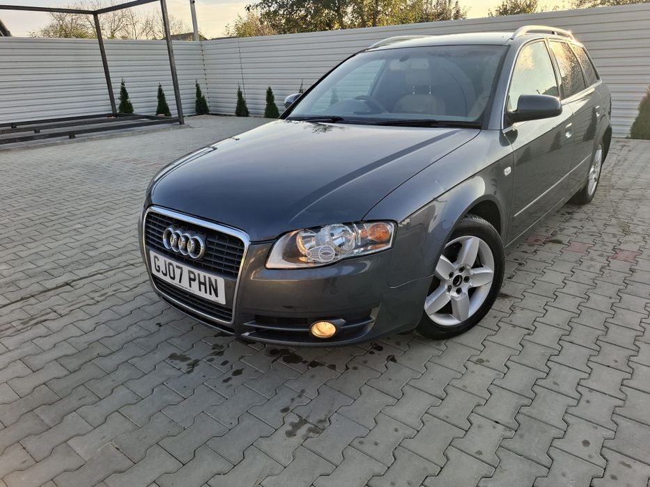 Vând Audi A4 b7 170 cai