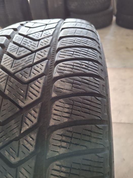 2 Anvelope M+S 235 55 r19 Pirelli