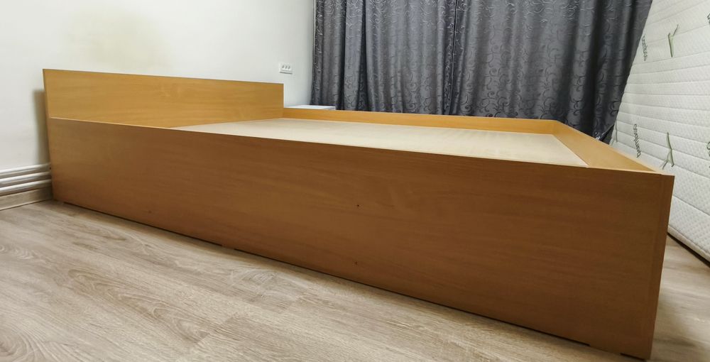 Vand urgent pat 160x200cm