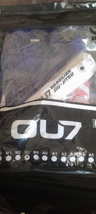 Срочно продаётся кимоно новый