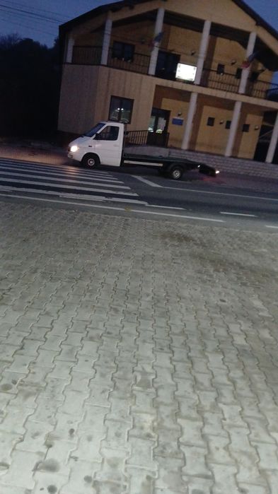 Vând sau schimb autoplatforma