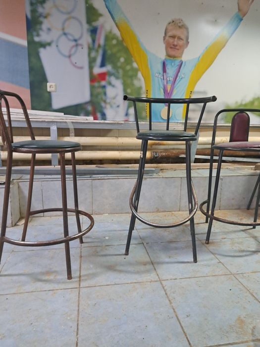 Стулья барные 6 штук