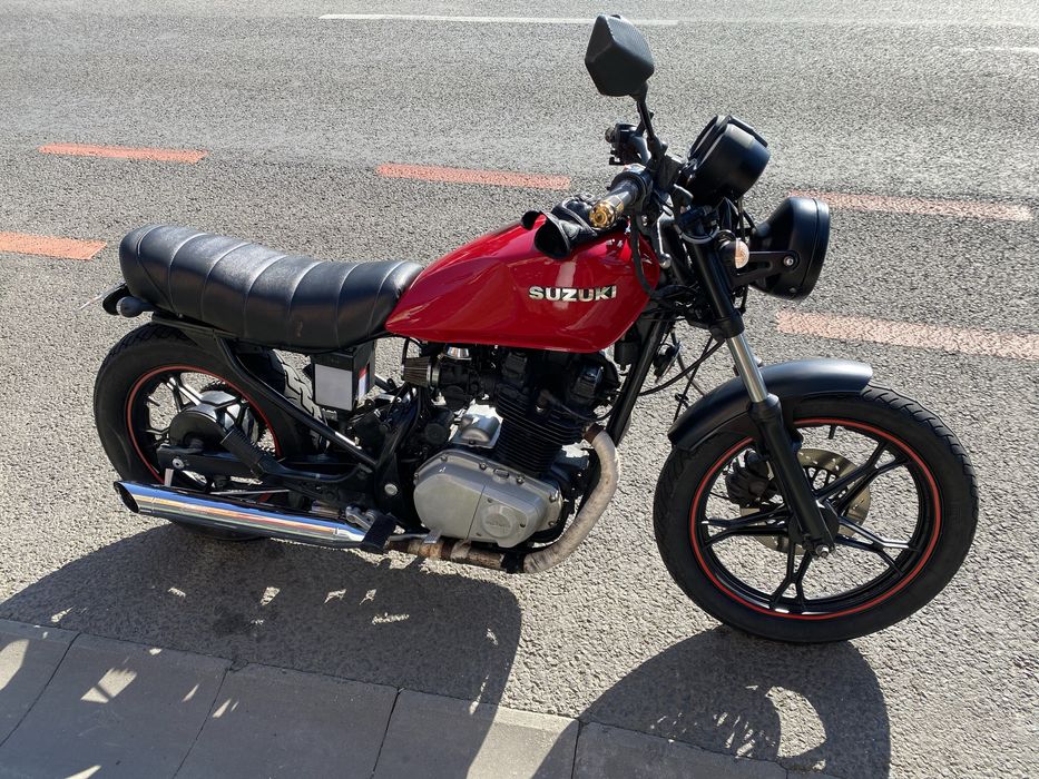 Suzuki GR650 Cafe Racer / Scrambler