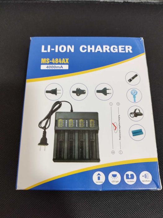 Încărcător Universal ptr acumulatori