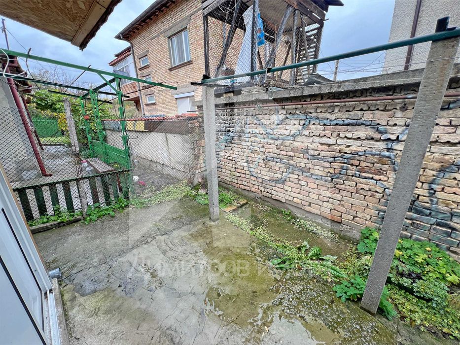 Продава се Къща в Нови пазар - 50 кв.м за 900 €/кв.м - Снимка #14