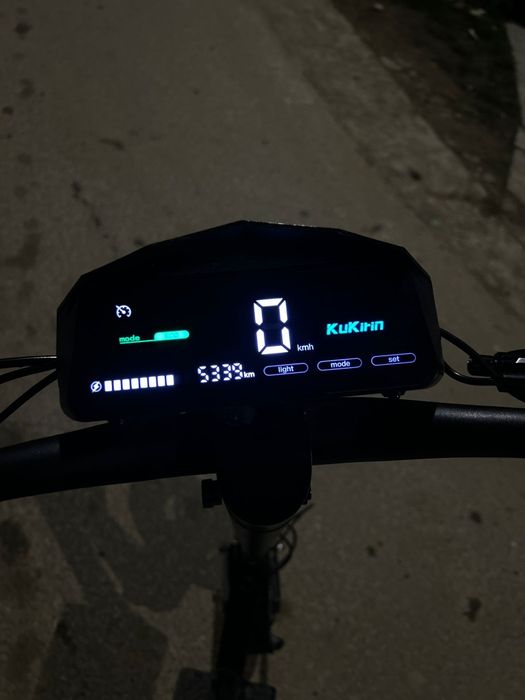 Vând kukirin g2   5539 km in creste stare buna