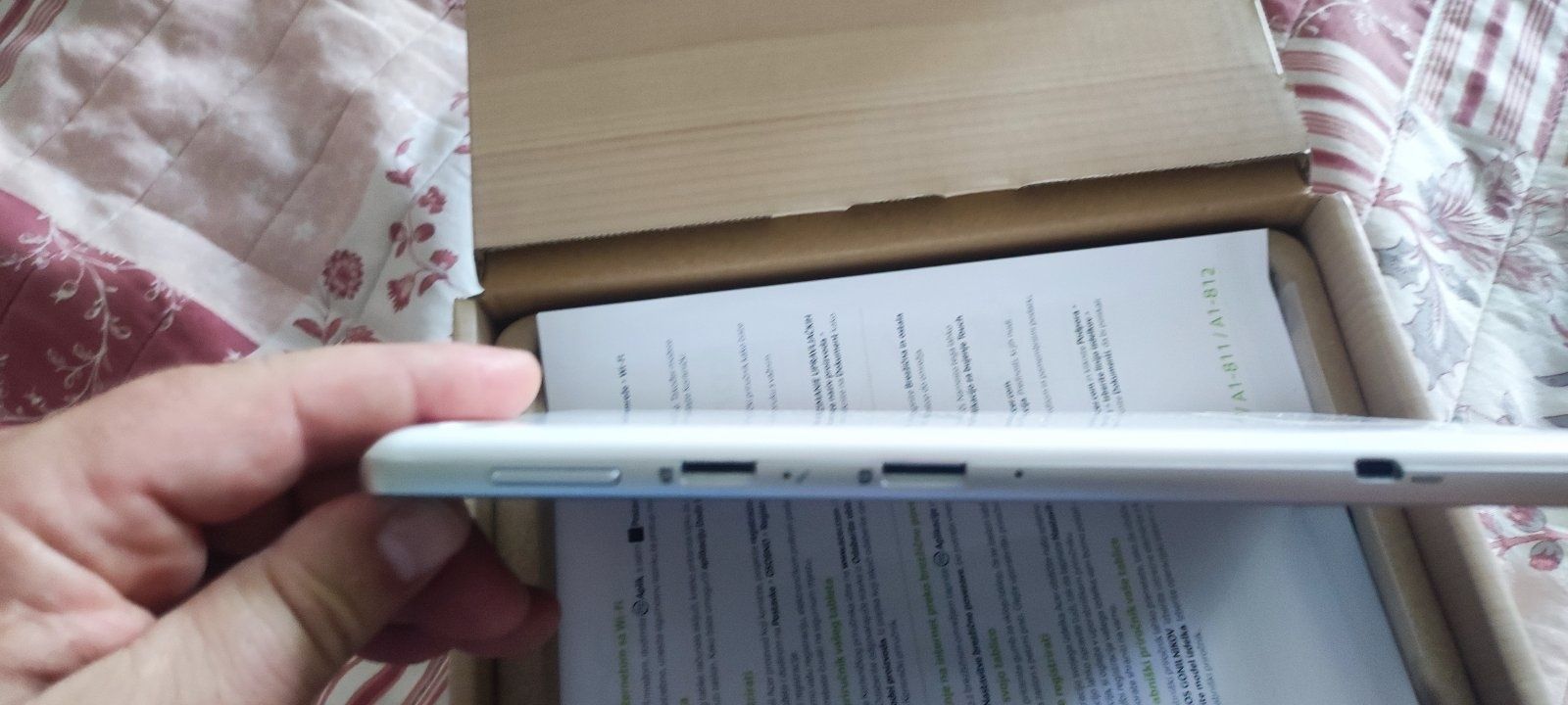 Acer A1-811 withe
