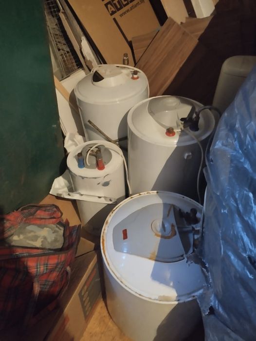 Аристоны  старые, можно на запчасти