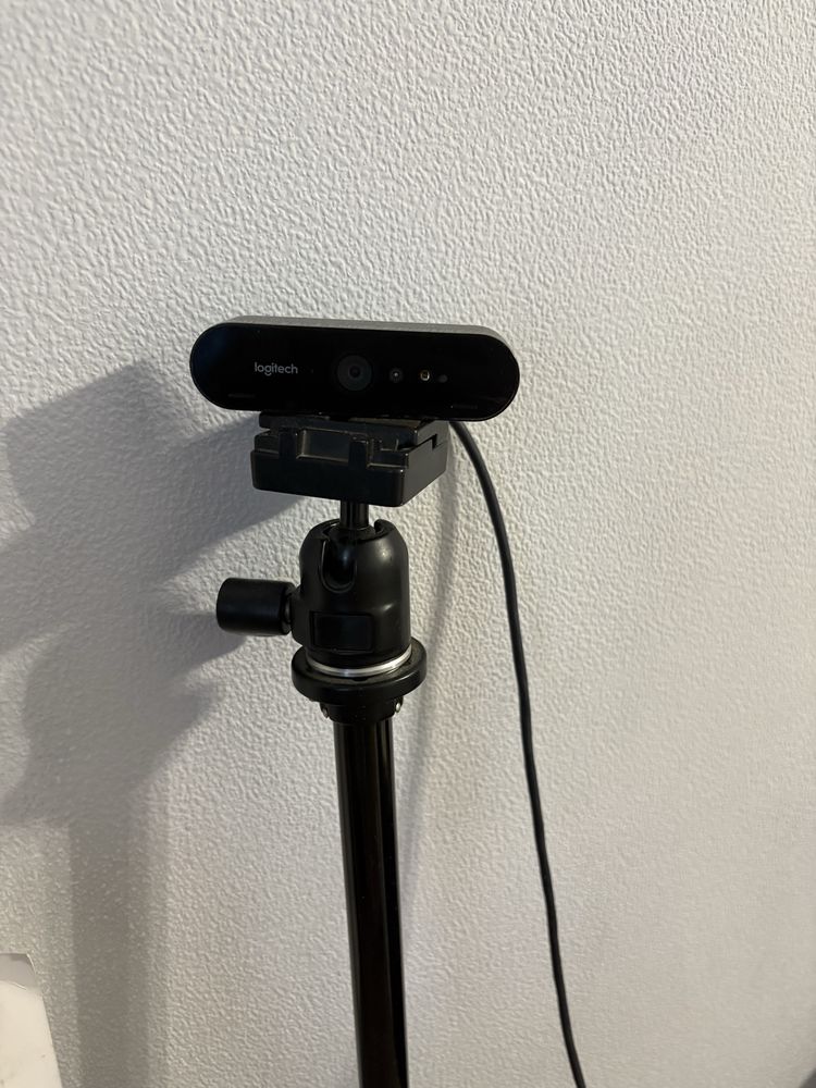 Веб камера Logitech Brio
