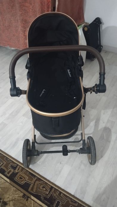 Продам новую детскую коляску