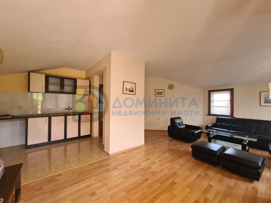 Чудесна къща, гр. Приморско, вилната зона