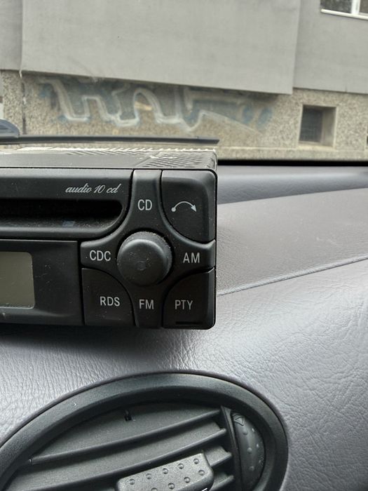 Оригинално радио Mercedes-Benz Audio 10 CD