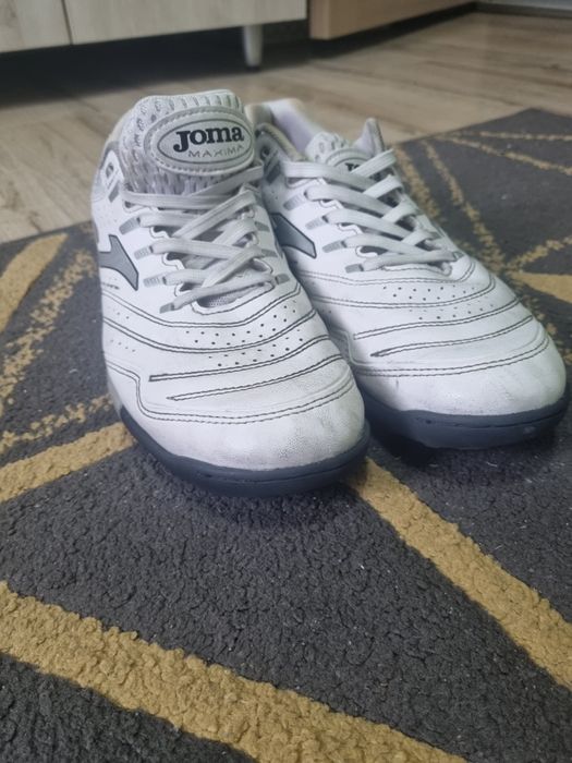 Ghete sintetic joma marimea 41!