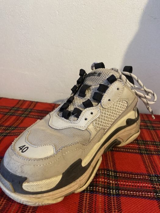 Vand papuci Balenciaga Tnplc 5 si Nike Air Force 1 High (nr 40 ambele)