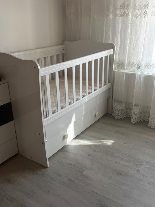 Бебешко люлеещо легло